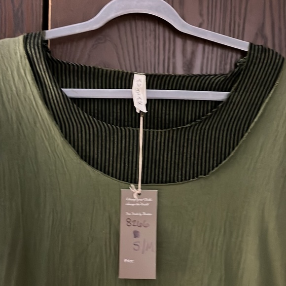 Avatar olive green long dress with black/ dark green underlay. Size S/M NWT - Picture 4 of 15